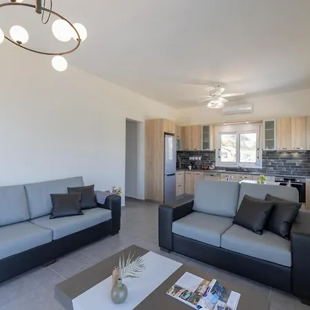 Amy's Seaside Oasis Apartment *