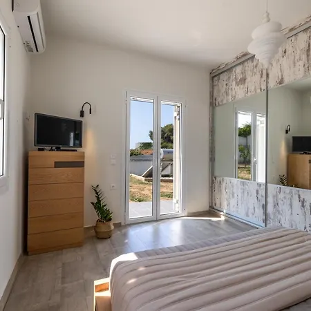 Amy's Seaside Oasis Argostóli